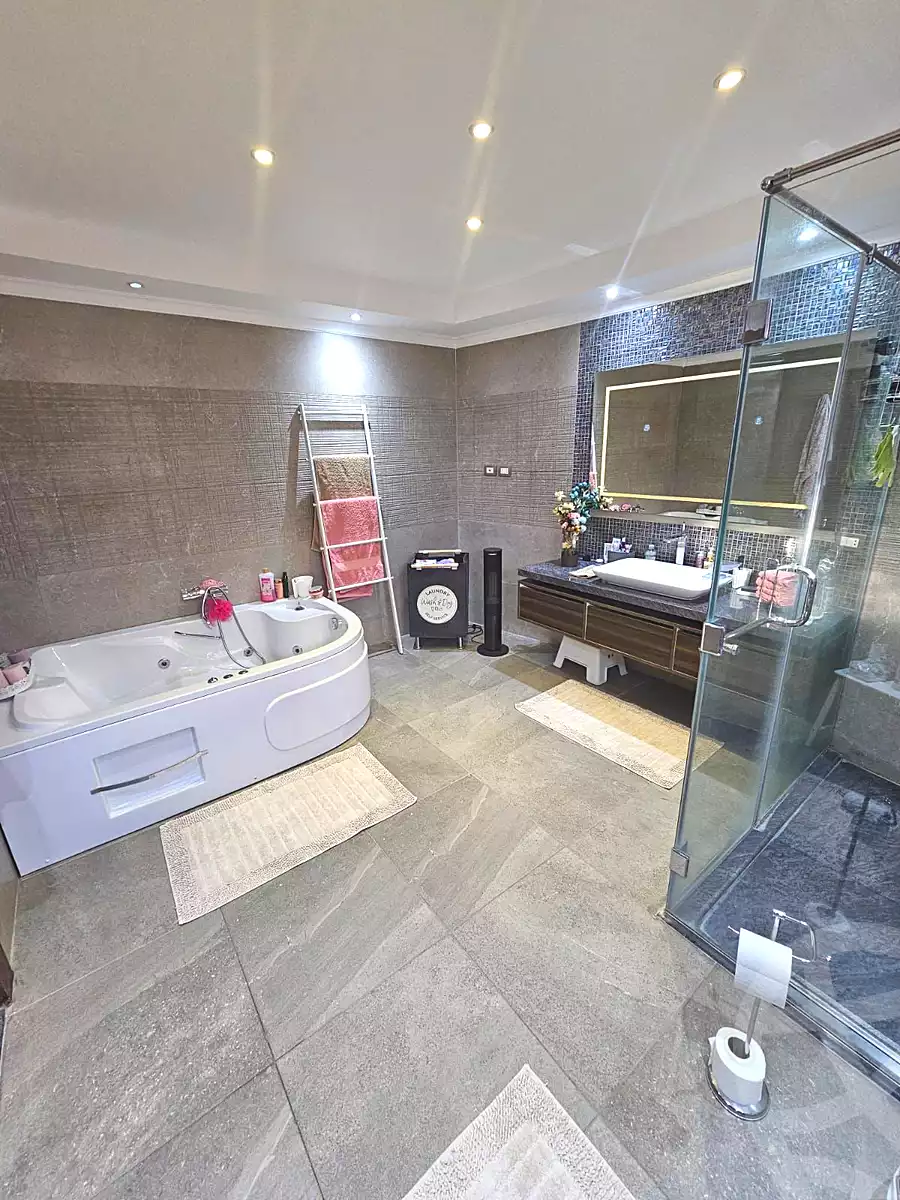https://aqarmap.com.eg/ar/listing/6870245-for-sale-cairo-new-cairo-el-choueifat-al-shouyfat-st