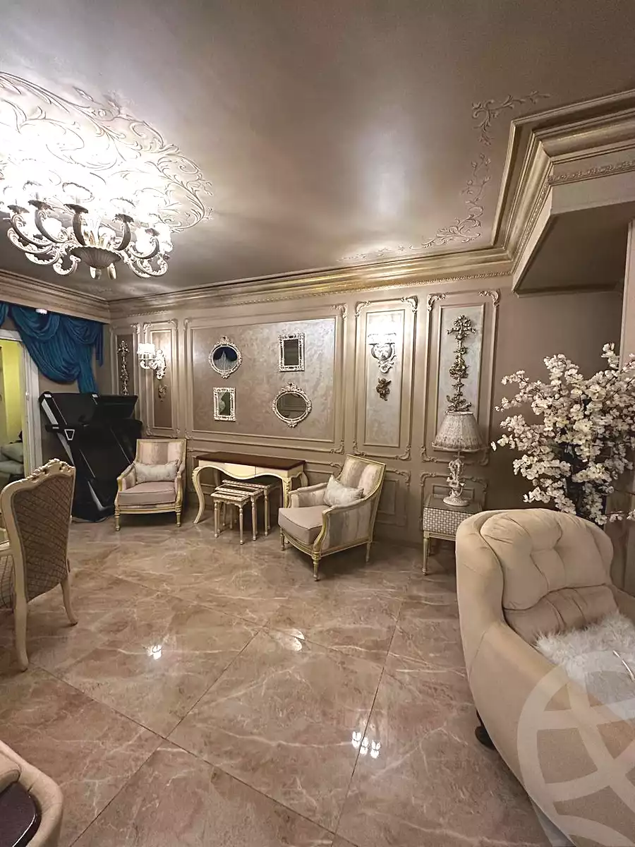 https://aqarmap.com.eg/en/listing/6870264-for-sale-cairo-new-cairo-compounds-mountain-view-hyde-park