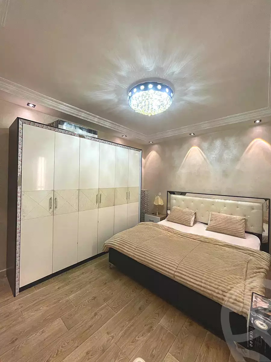 https://aqarmap.com.eg/en/listing/6870350-for-rent-cairo-new-cairo-lrhb-city-phase-5-talaat-mostafa-st