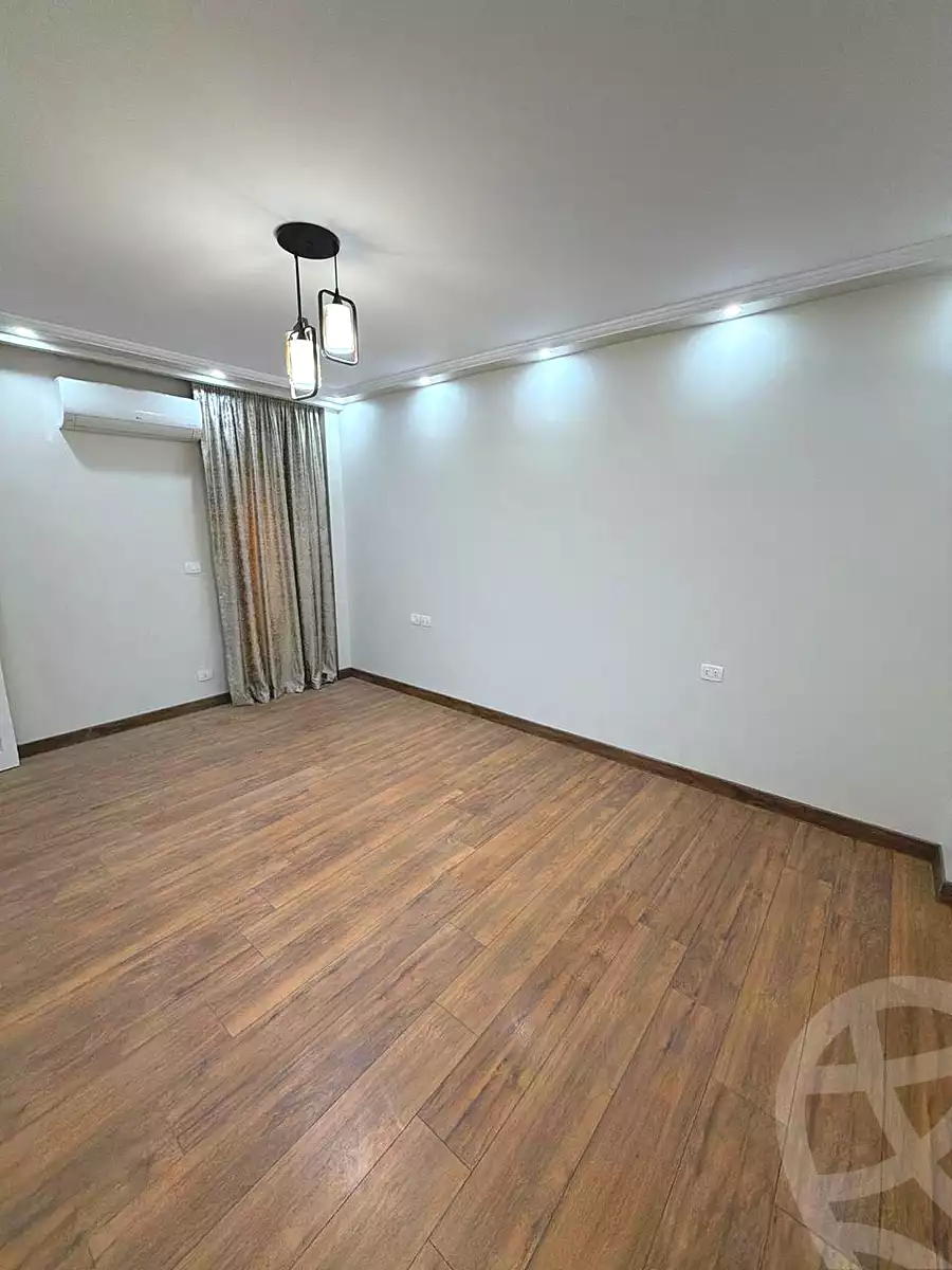 https://aqarmap.com.eg/ar/listing/6870473-for-sale-cairo-new-cairo-lrhb-city-phase-2-amr-ibn-el-aas-st
