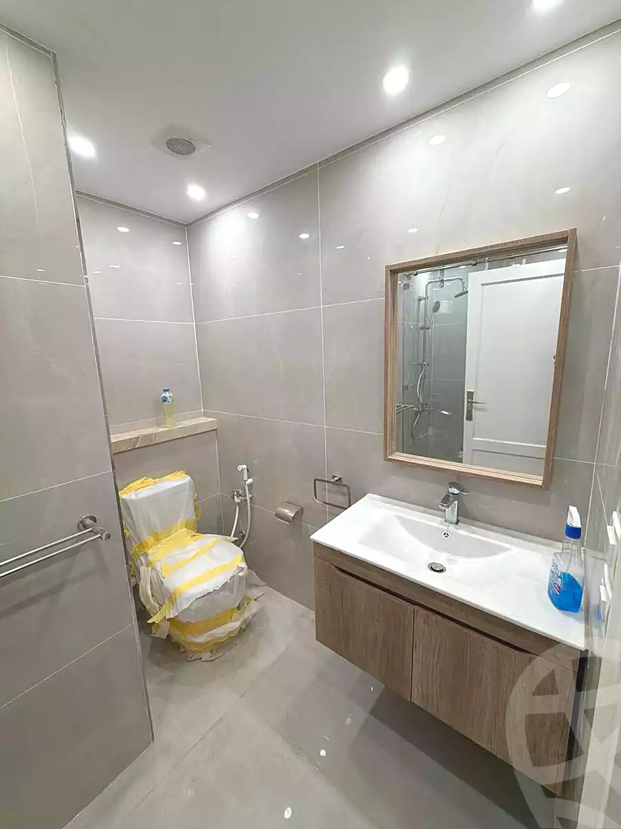 https://aqarmap.com.eg/ar/listing/6870473-for-sale-cairo-new-cairo-lrhb-city-phase-2-amr-ibn-el-aas-st
