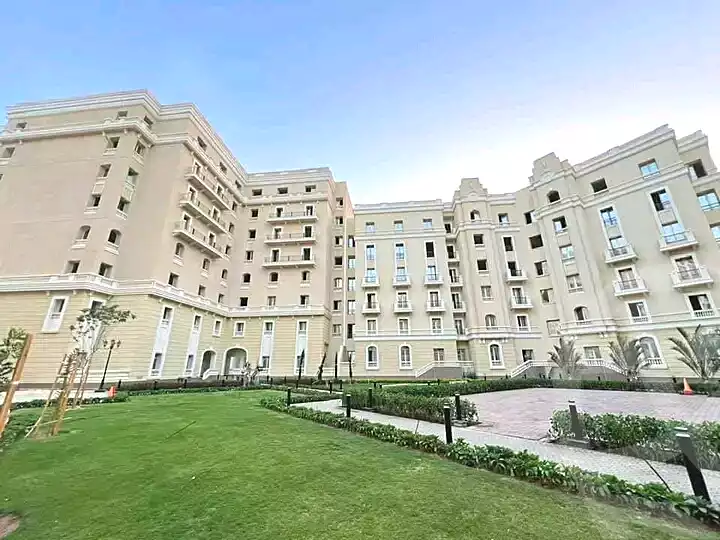 شقة بـ٣ غرف نوم في نيو جاردن سيتى، صورة ١٣ من ١٧