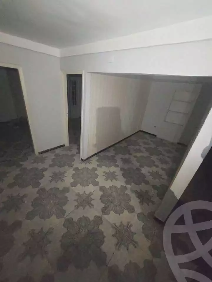 https://aqarmap.com.eg/ar/listing/6870648-for-sale-alexandria-sydy-bshr-sydy-bshr-bhry-gamal-abd-el-nasir-st