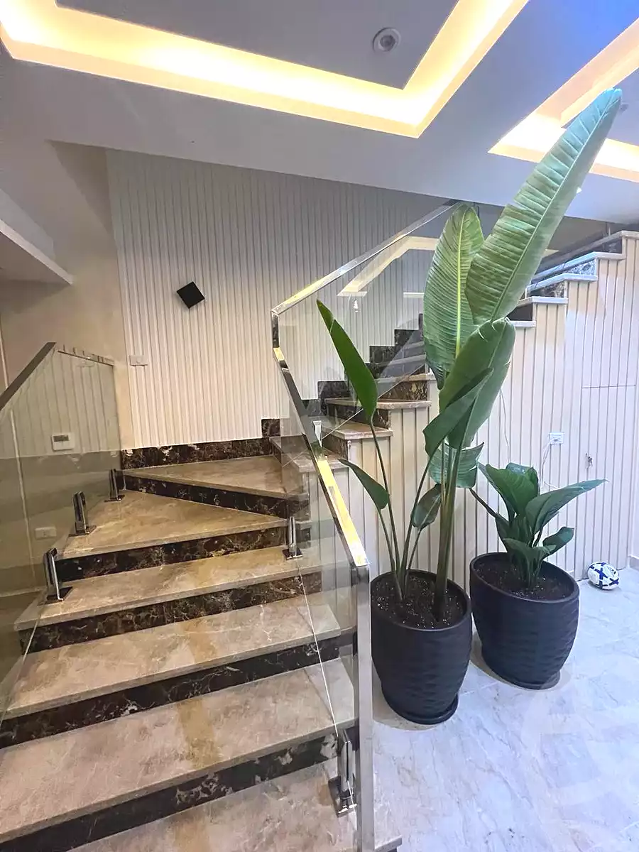 https://aqarmap.com.eg/ar/listing/6871230-for-rent-cairo-new-cairo-compounds-mivida-mivida-parcel