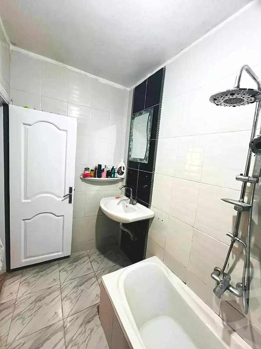 https://aqarmap.com.eg/en/listing/6871730-for-sale-alexandria-al-agamy-lbytsh