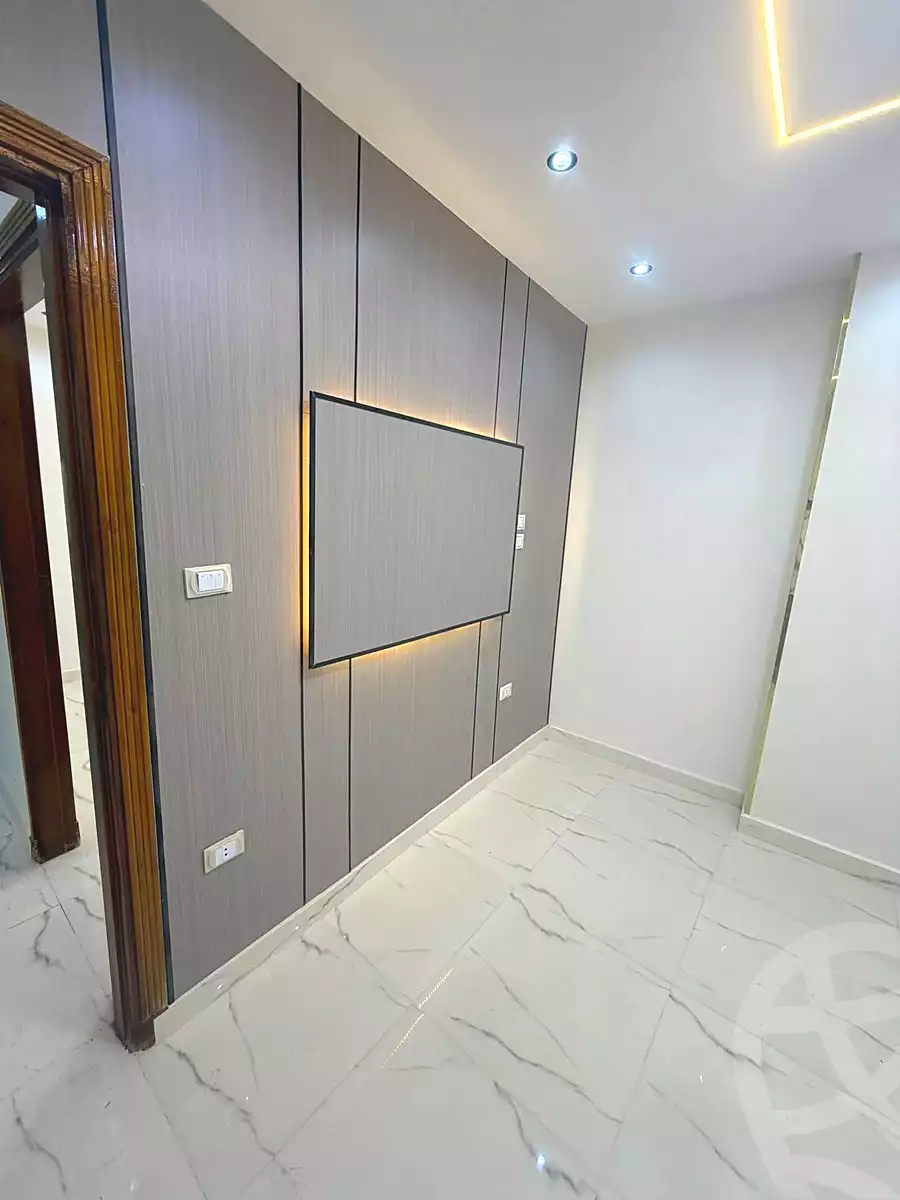 https://aqarmap.com.eg/en/listing/6871992-for-sale-alexandria-al-agamy-lbytsh-bianchiii