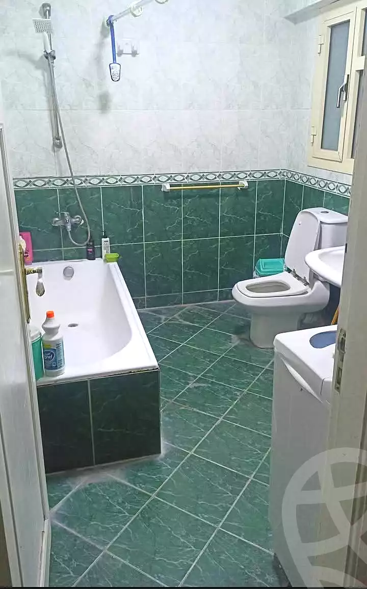 https://aqarmap.com.eg/en/listing/6872329-for-sale-alexandria-zezenia-riad-st