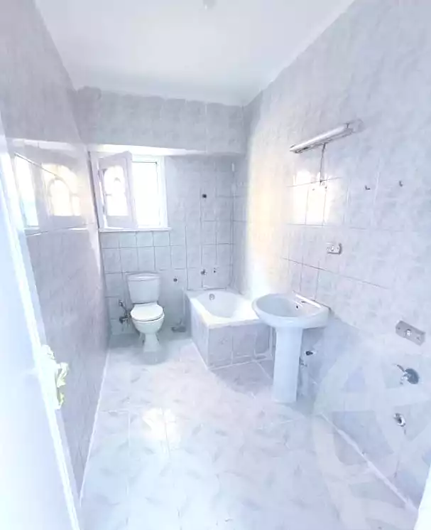 https://aqarmap.com.eg/ar/listing/6872667-for-sale-alexandria-al-agamy-shataa-el-nakheel