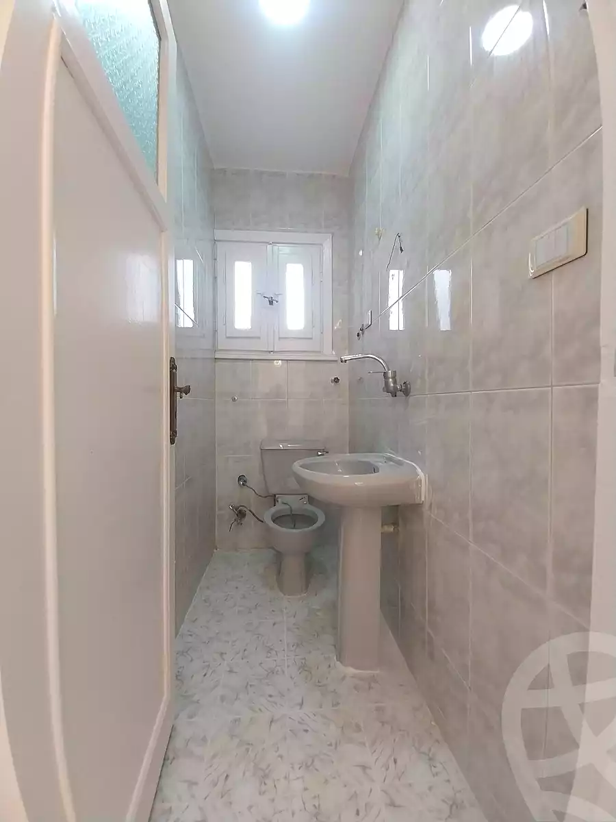 https://aqarmap.com.eg/en/listing/6872804-for-sale-alexandria-al-agamy-shataa-el-nakheel