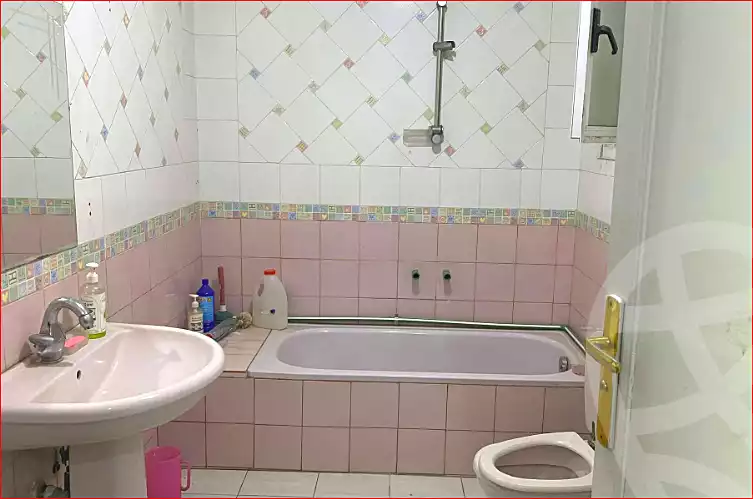 https://aqarmap.com.eg/ar/listing/6872944-for-rent-cairo-helwan-mohamed-sayed-ahmed-st