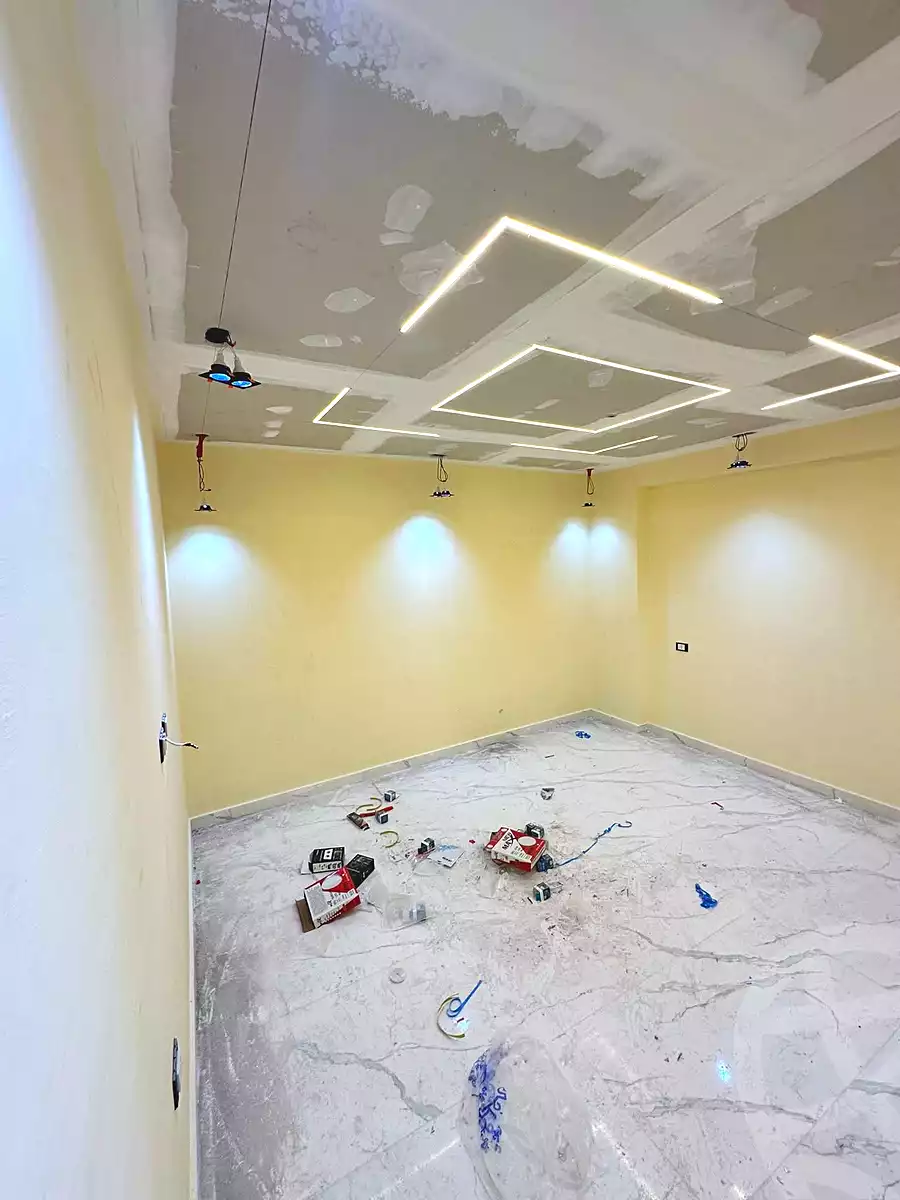 https://aqarmap.com.eg/en/listing/6873064-for-sale-cairo-el-haram-el-lebeny-soltan-khattab-st