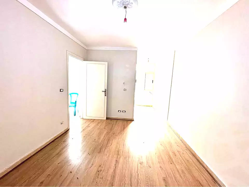 https://aqarmap.com.eg/en/listing/6873501-for-rent-alexandria-lauran