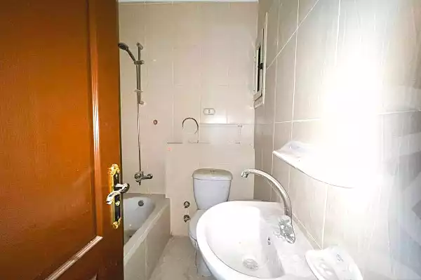 https://aqarmap.com.eg/ar/listing/6873531-for-sale-alexandria-lauran-ibrahim-naseer-st