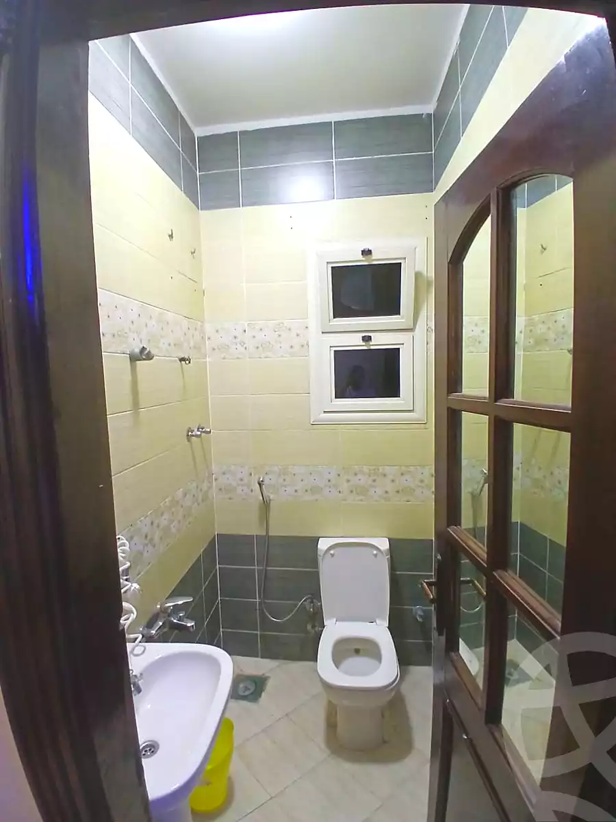 https://aqarmap.com.eg/en/listing/6873643-for-sale-cairo-helwan-hadayek-helwan-nile-corniche-st
