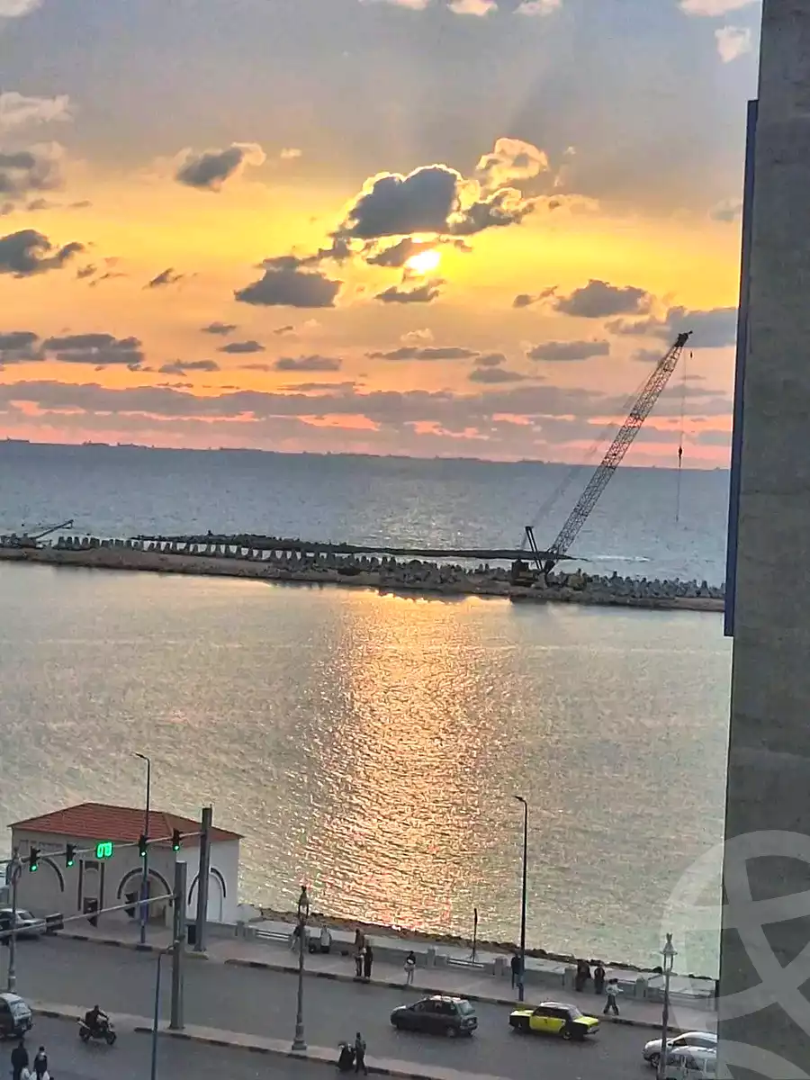 https://aqarmap.com.eg/ar/listing/6873833-for-sale-alexandria-sydy-bshr-sydy-bshr-bhry
