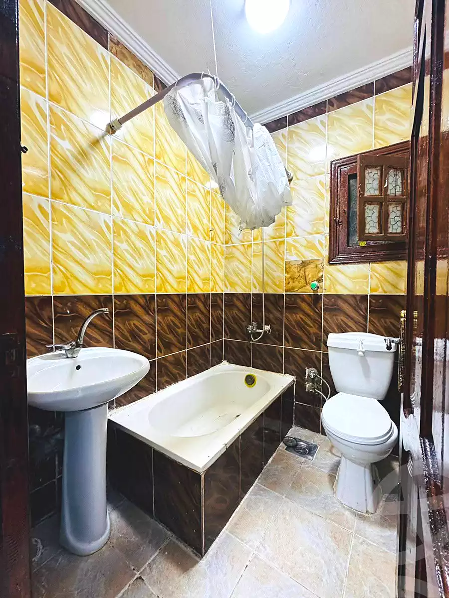 https://aqarmap.com.eg/ar/listing/6873900-for-sale-alexandria-al-agamy-shataa-el-nakheel-street-35