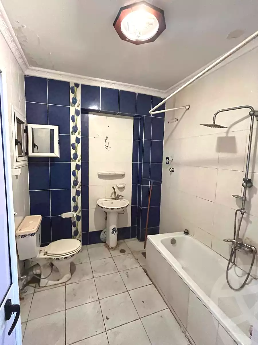https://aqarmap.com.eg/ar/listing/6873950-for-sale-alexandria-sydy-bshr-sydy-bshr-bhry-ali-hipa-st