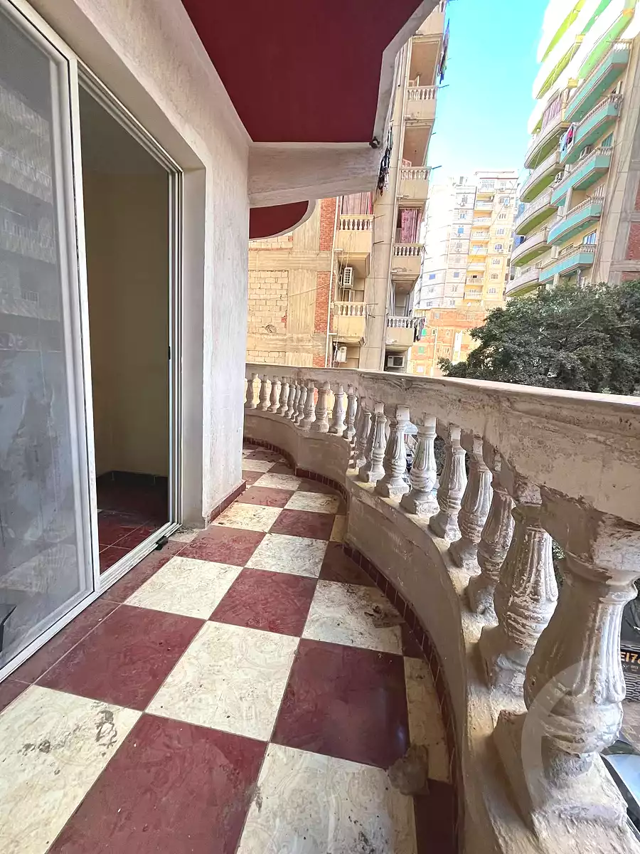 https://aqarmap.com.eg/ar/listing/6873950-for-sale-alexandria-sydy-bshr-sydy-bshr-bhry-ali-hipa-st