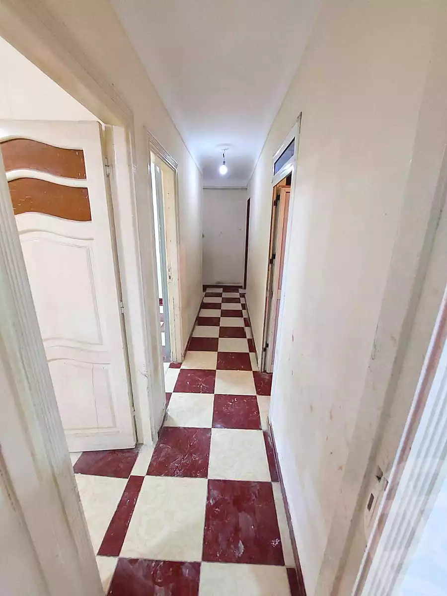 https://aqarmap.com.eg/ar/listing/6874060-for-sale-alexandria-sydy-bshr-sydy-bshr-bhry-gamal-abd-el-nasir-st