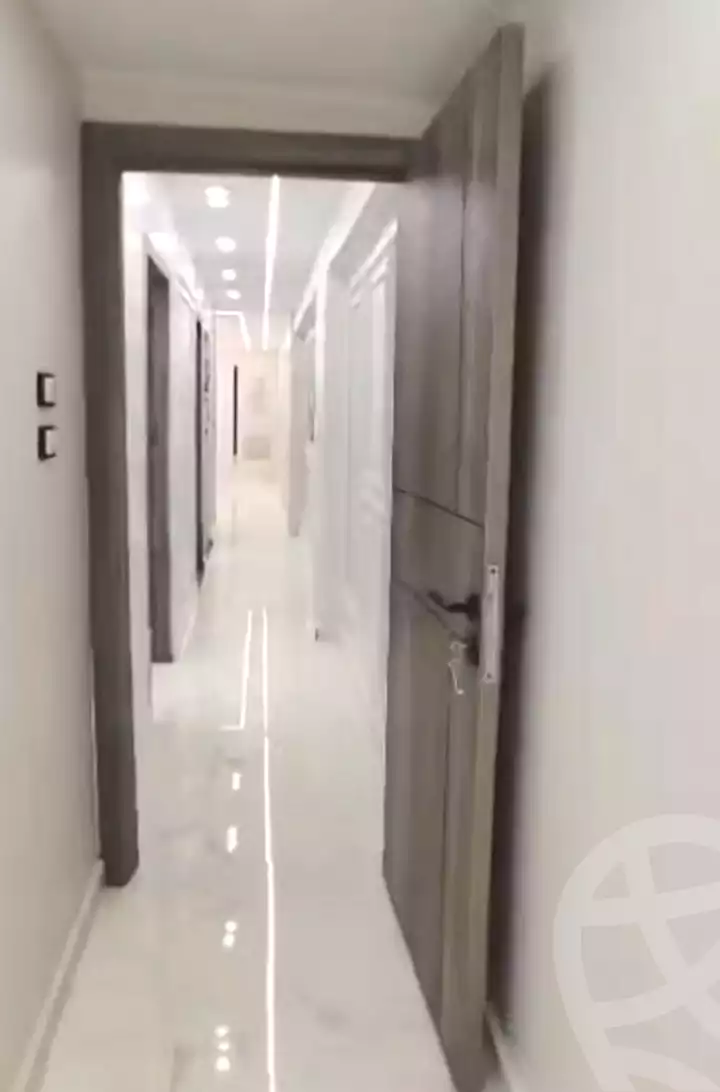 https://aqarmap.com.eg/ar/listing/6874118-for-sale-alexandria-al-agamy-el-hanouvel-abo-el-shawareb-st