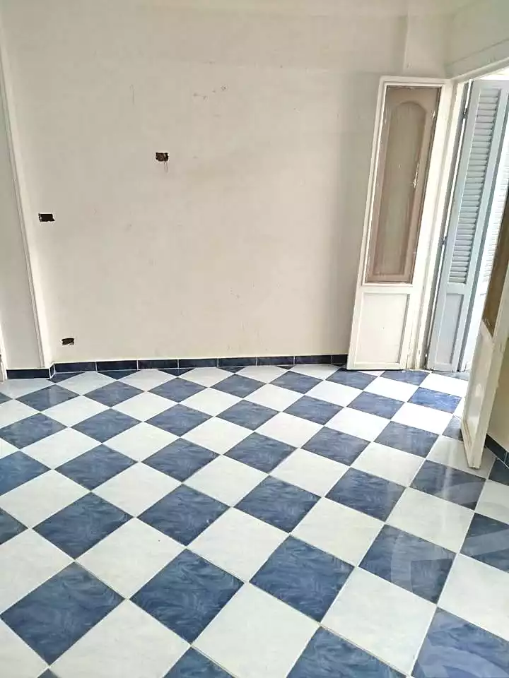 https://aqarmap.com.eg/en/listing/6874523-for-sale-alexandria-al-agamy-el-hanouvel-kasr-al-quiri-st-1