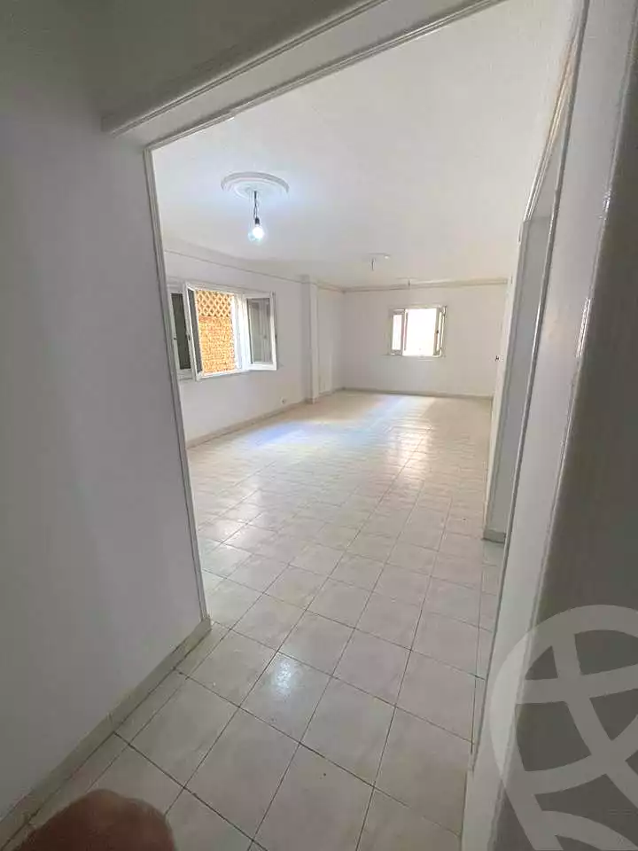 https://aqarmap.com.eg/ar/listing/6874685-for-sale-alexandria-al-agamy-lbytsh-bianchiii