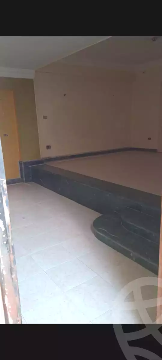 https://aqarmap.com.eg/ar/listing/6874687-for-rent-cairo-6th-of-october-el-ahyaa-neighborhood-4th-neighbourhood-1