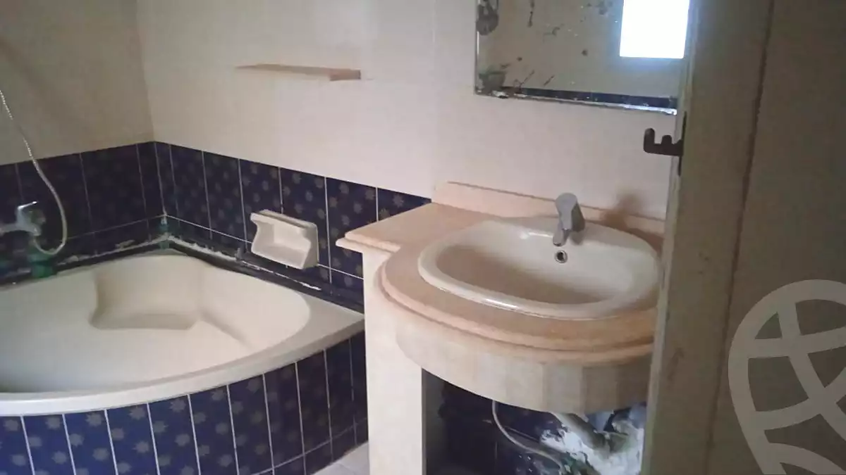 https://aqarmap.com.eg/ar/listing/6874687-for-rent-cairo-6th-of-october-el-ahyaa-neighborhood-4th-neighbourhood-1