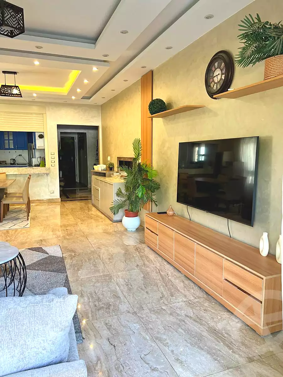 https://aqarmap.com.eg/ar/listing/6874786-for-rent-cairo-el-sheikh-zayed-city-compounds-kmbwnd-wn-16-swdyk