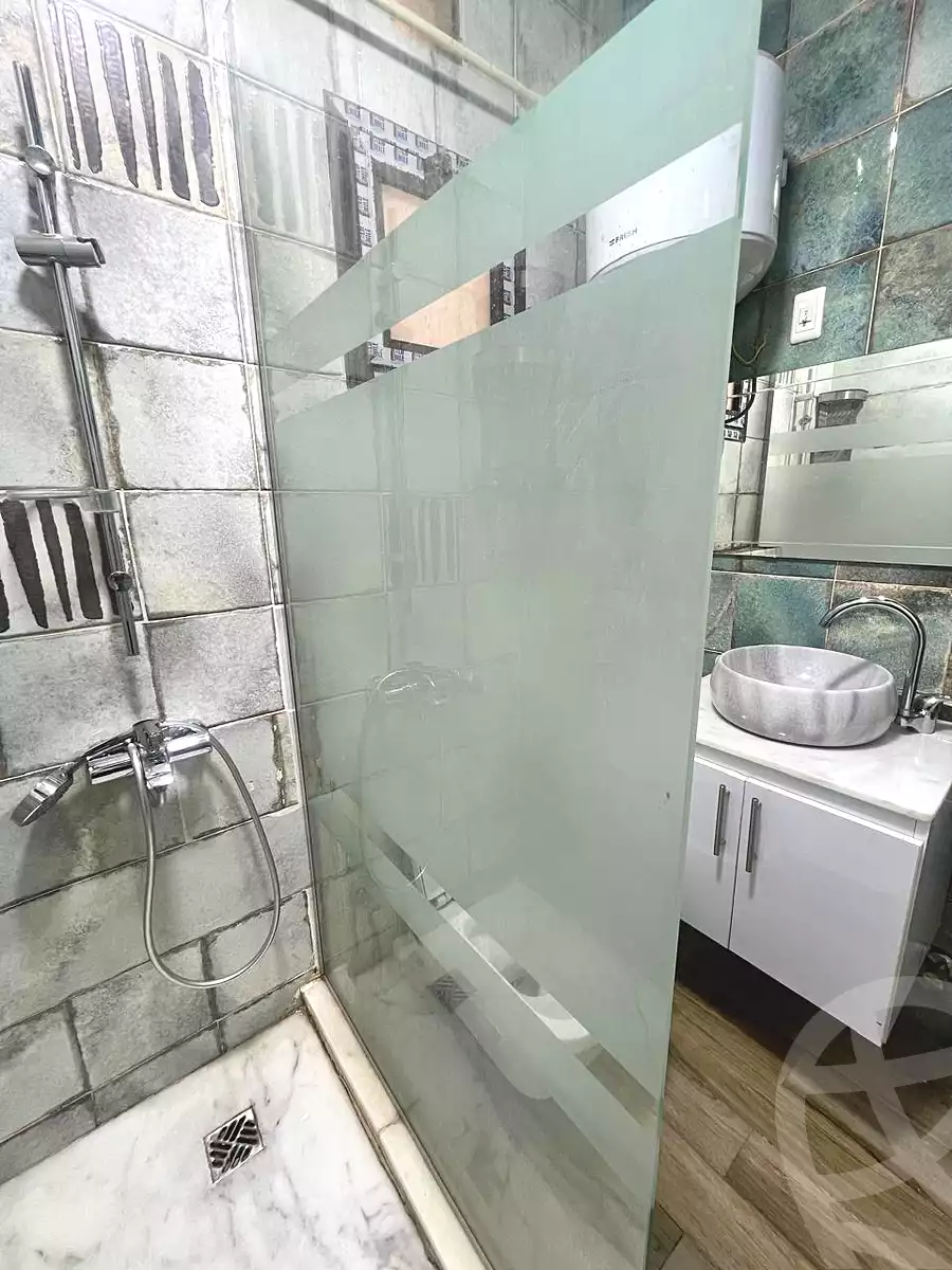 https://aqarmap.com.eg/ar/listing/6874786-for-rent-cairo-el-sheikh-zayed-city-compounds-kmbwnd-wn-16-swdyk