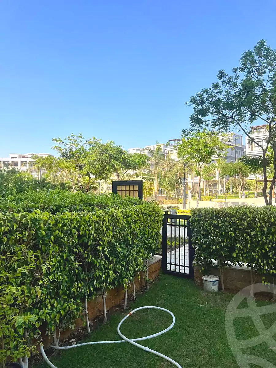 https://aqarmap.com.eg/ar/listing/6874786-for-rent-cairo-el-sheikh-zayed-city-compounds-kmbwnd-wn-16-swdyk