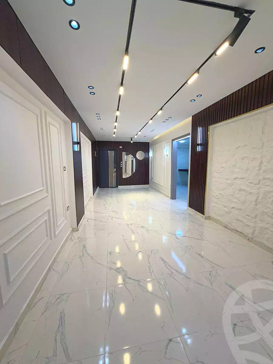 https://aqarmap.com.eg/ar/listing/6875086-for-sale-alexandria-al-agamy-lbytsh-zayed-st