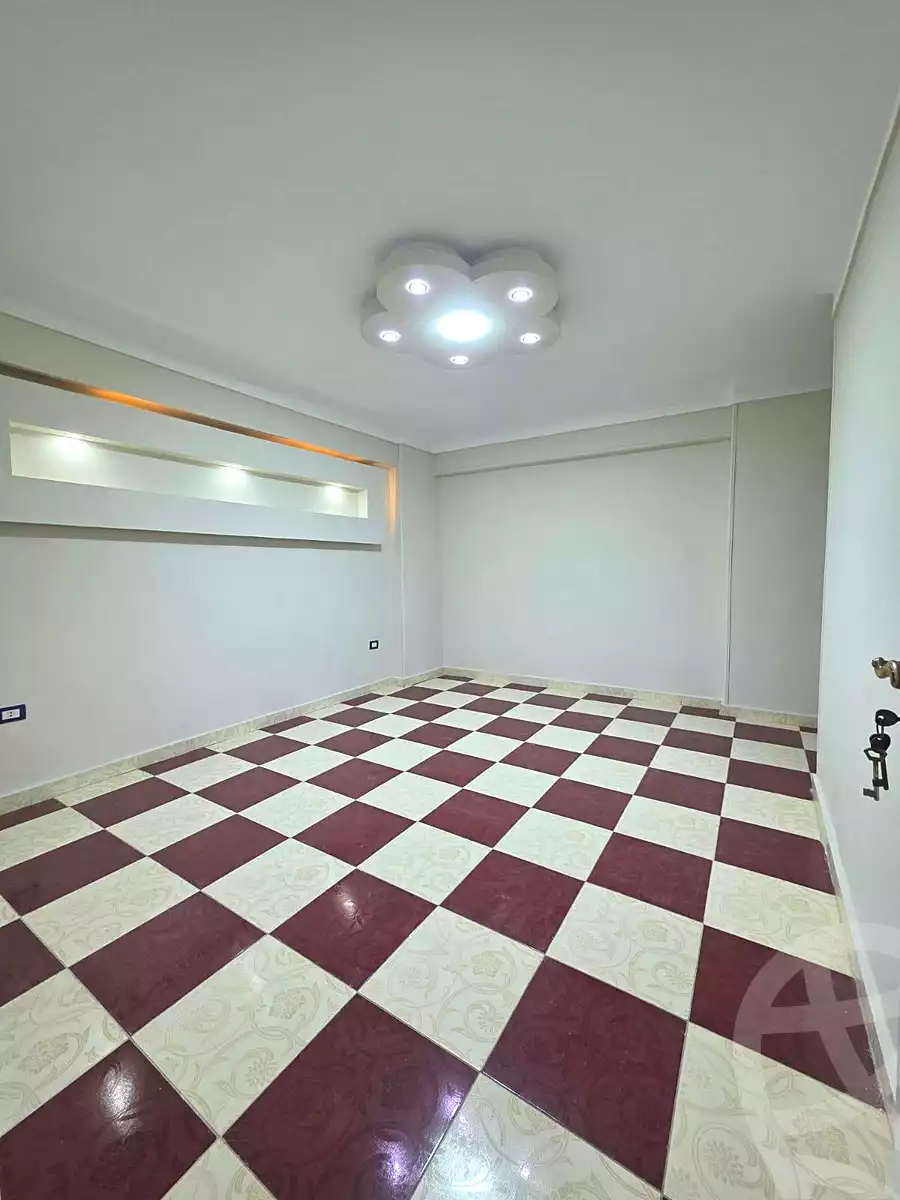 https://aqarmap.com.eg/ar/listing/6875444-for-sale-alexandria-miami-shr-jml-bd-lnsr