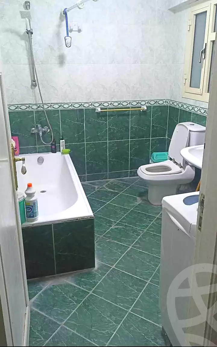 https://aqarmap.com.eg/ar/listing/6877356-for-sale-alexandria-zezenia-riad-st