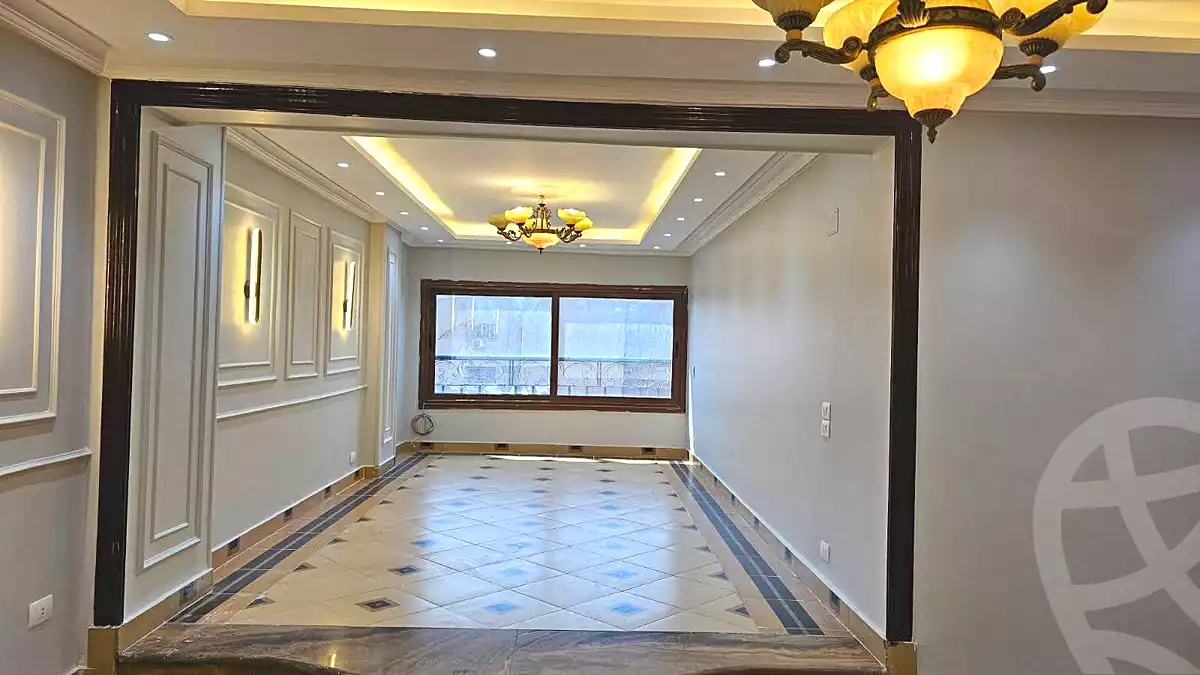 https://aqarmap.com.eg/ar/listing/6877483-for-sale-cairo-helwan-ahmed-enci-st
