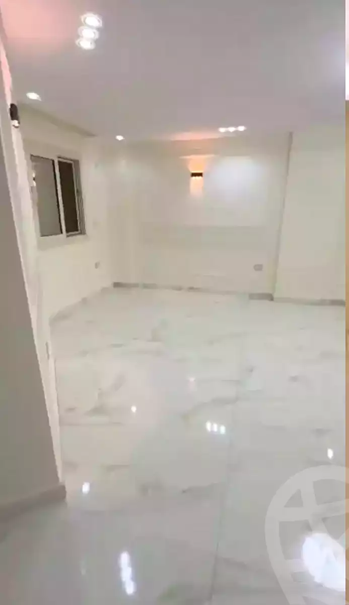 https://aqarmap.com.eg/ar/listing/6877725-for-sale-cairo-ljyz-shareaa-morad  charel degol