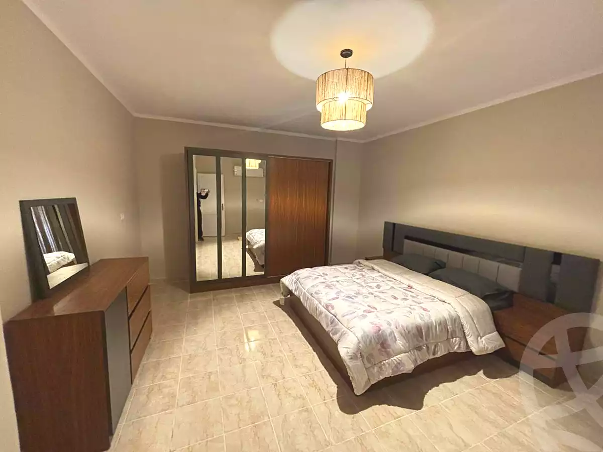 https://aqarmap.com.eg/en/listing/6877791-for-rent-cairo-new-cairo-lrhb-city-phase-8