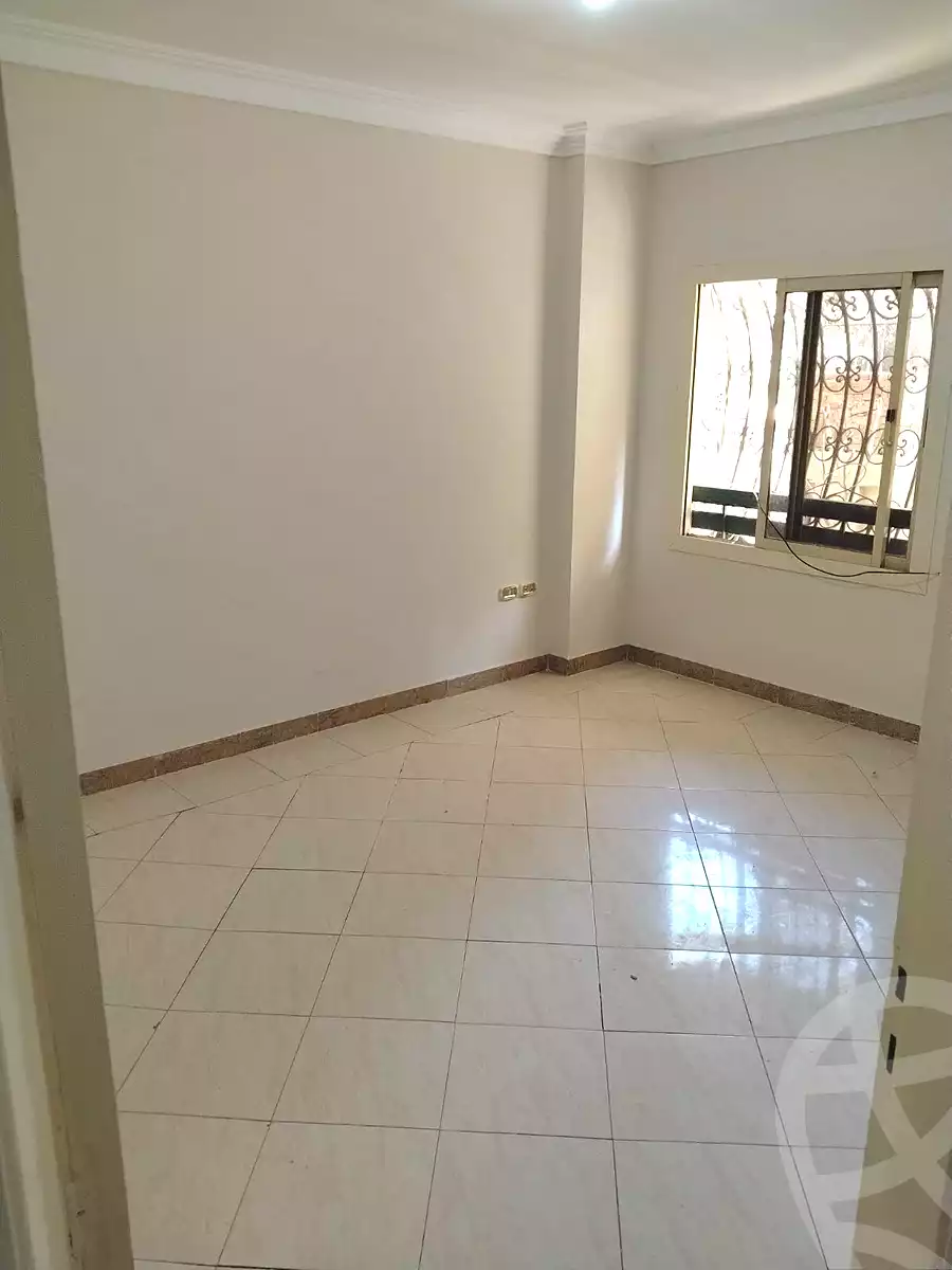 https://aqarmap.com.eg/ar/listing/6877863-for-rent-cairo-6th-of-october-el-ahyaa-neighborhood-8th-street-11