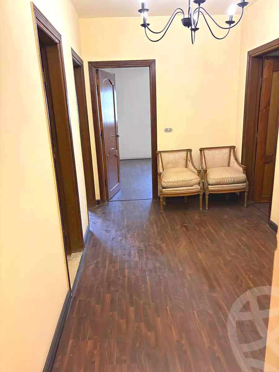 https://aqarmap.com.eg/en/listing/6877932-for-sale-cairo-el-sheikh-zayed-city-compounds-el-khamayel