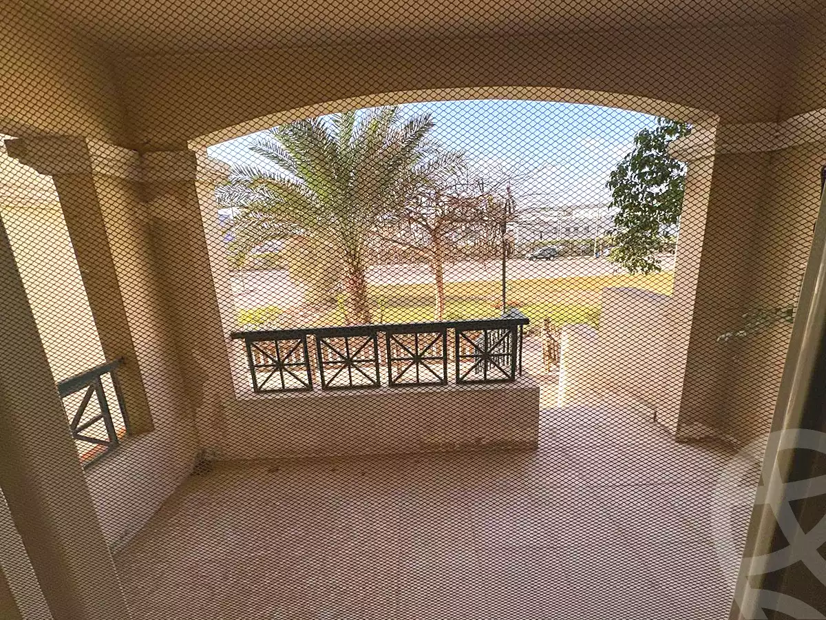 https://aqarmap.com.eg/en/listing/6877932-for-sale-cairo-el-sheikh-zayed-city-compounds-el-khamayel