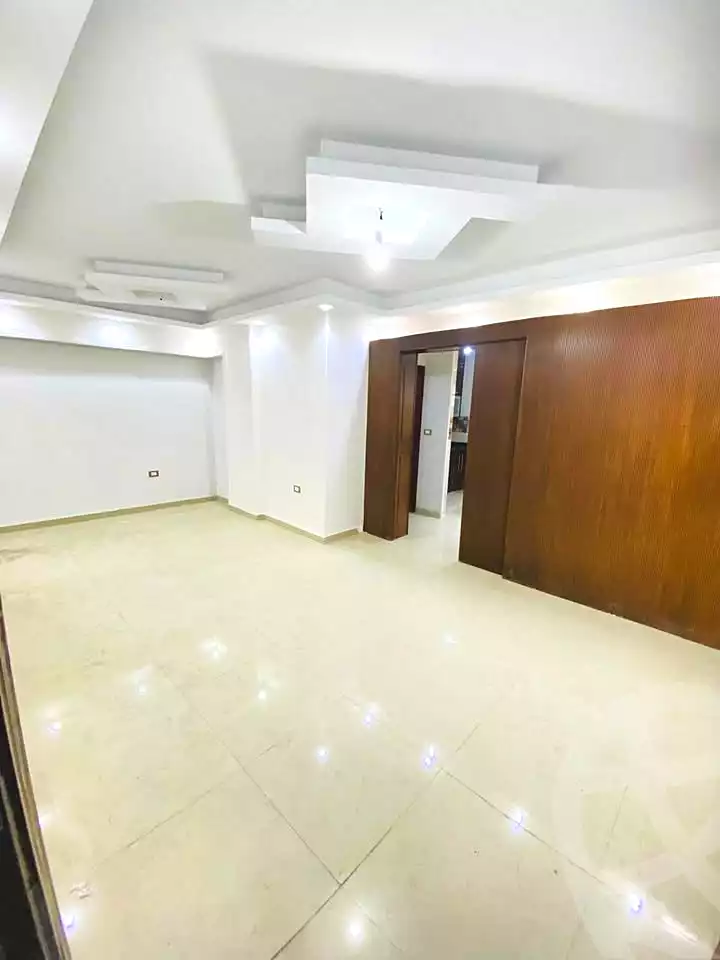 https://aqarmap.com.eg/en/listing/6878906-for-sale-alexandria-el-mandara-alex-el-mandara-bahri-sidi-kamal-st