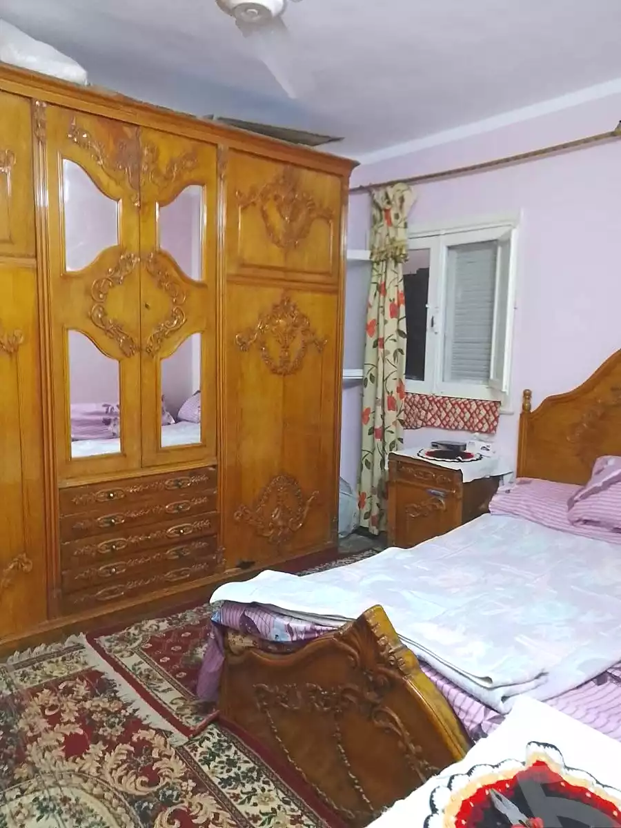 https://aqarmap.com.eg/en/listing/6876733-for-sale-cairo-helwan-el-shareaa-el-sharby-st