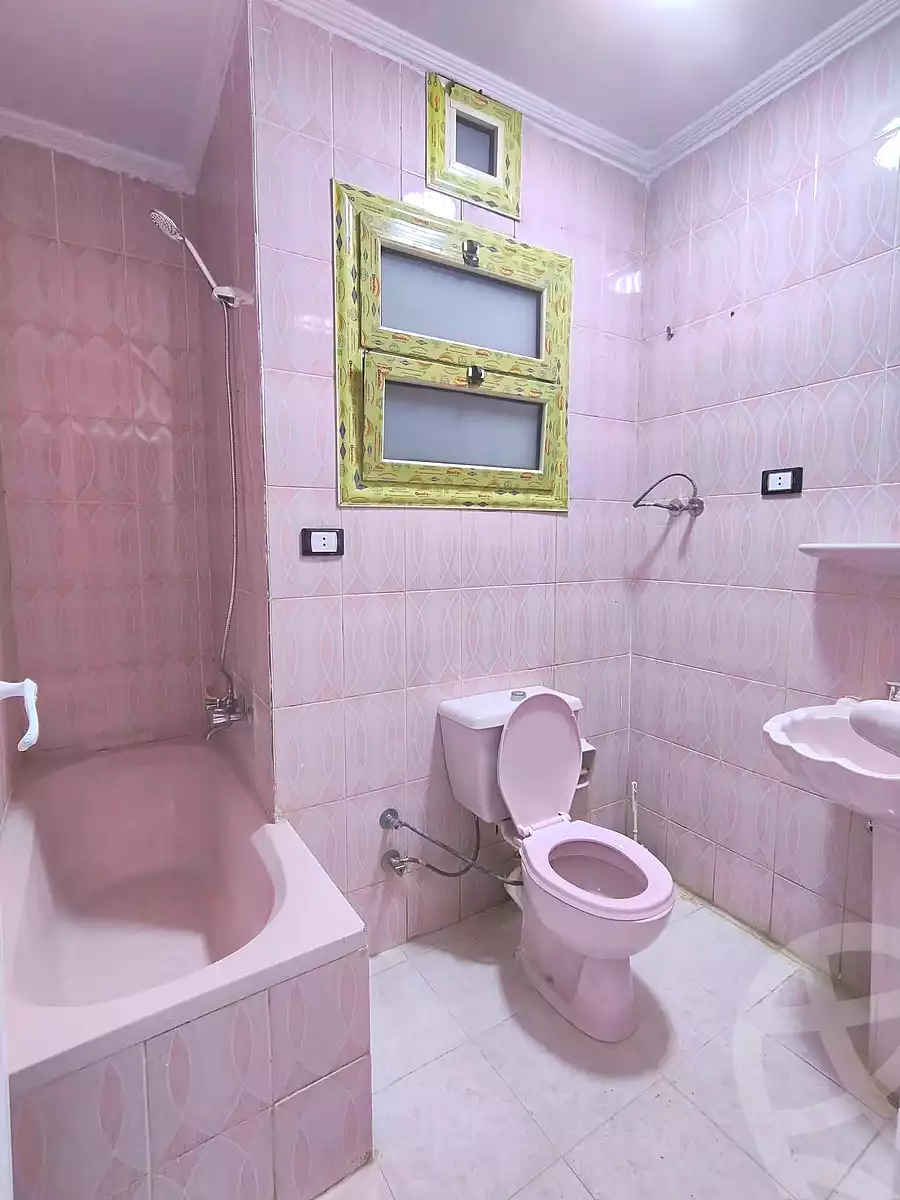 https://aqarmap.com.eg/ar/listing/6879395-for-sale-alexandria-sydy-bshr-sydy-bshr-bhry-shr-mhmd-njyb