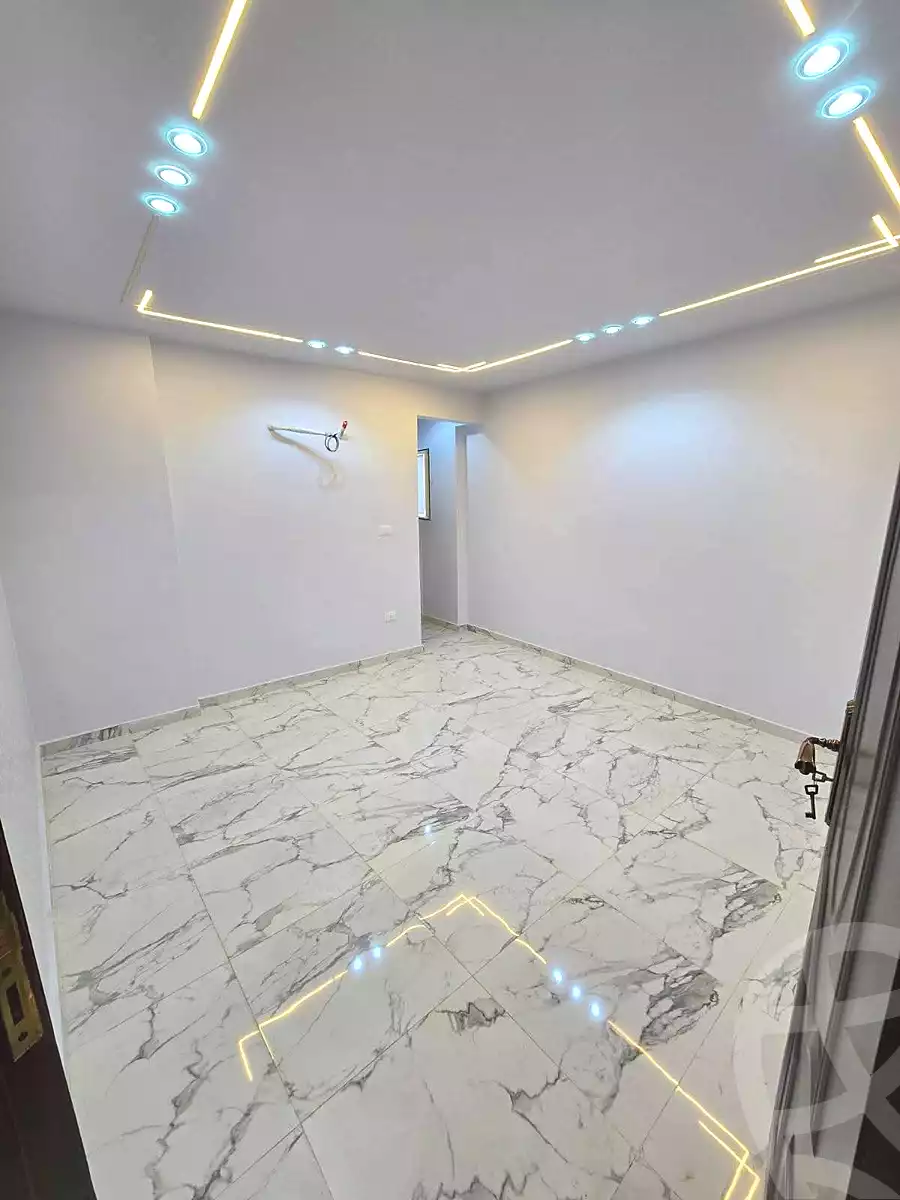 https://aqarmap.com.eg/ar/listing/6880049-for-sale-alexandria-sydy-bshr-sydy-bshr-bhry-khalil-hamada-st