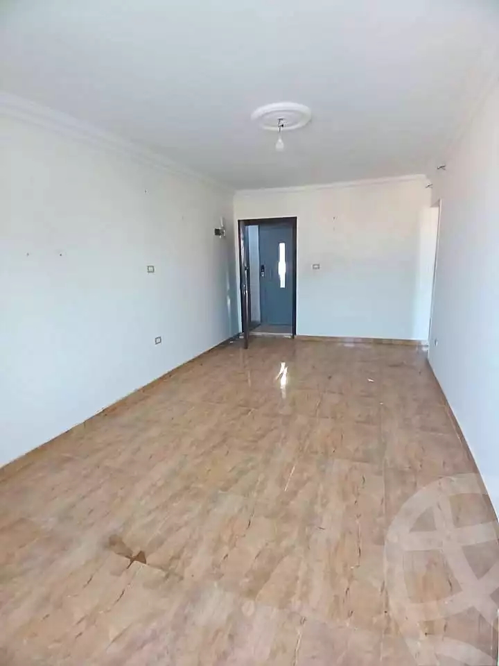 https://aqarmap.com.eg/en/listing/6880335-for-sale-alexandria-el-asafra-seyam-st