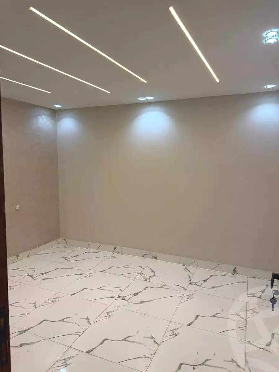 https://aqarmap.com.eg/ar/listing/6880385-for-sale-cairo-el-haram-el-lebeny-soltan-khattab-st