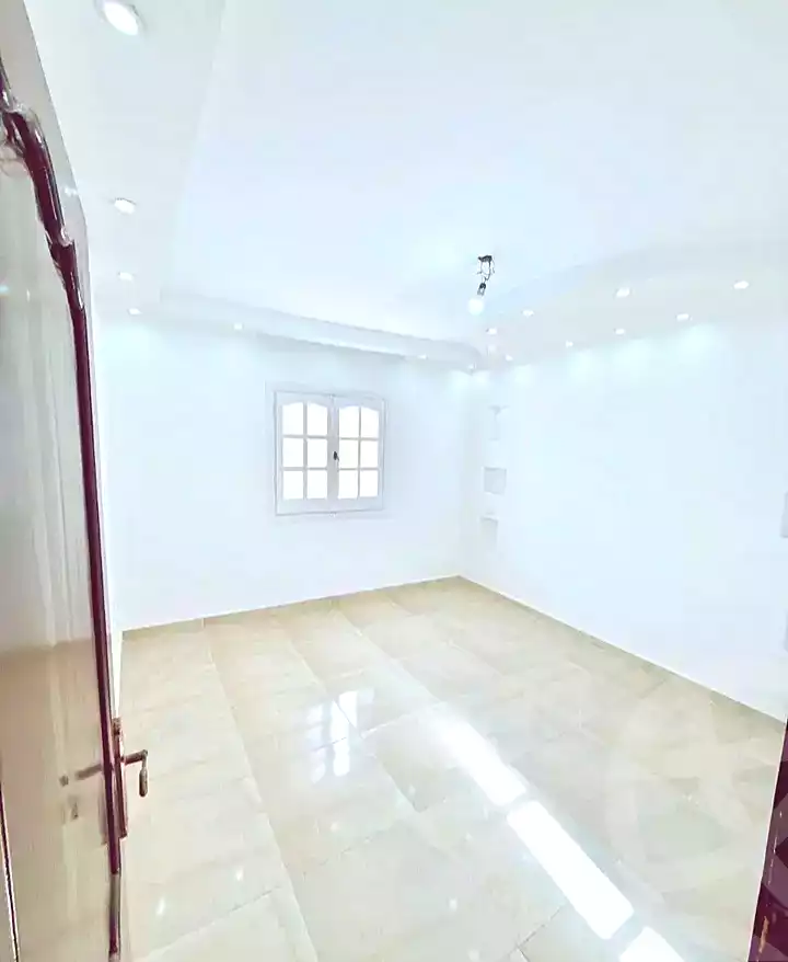 https://aqarmap.com.eg/ar/listing/6882328-for-sale-alexandria-sydy-bshr-sydy-bshr-bhry-gamal-abd-el-nasir-st