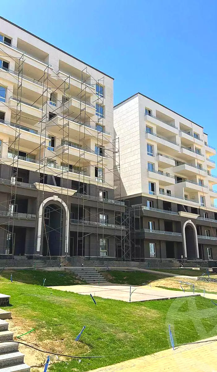 https://aqarmap.com.eg/en/listing/6882348-for-sale-cairo-new-administrative-capital-r8-de-joya-4-compound-taj-misr