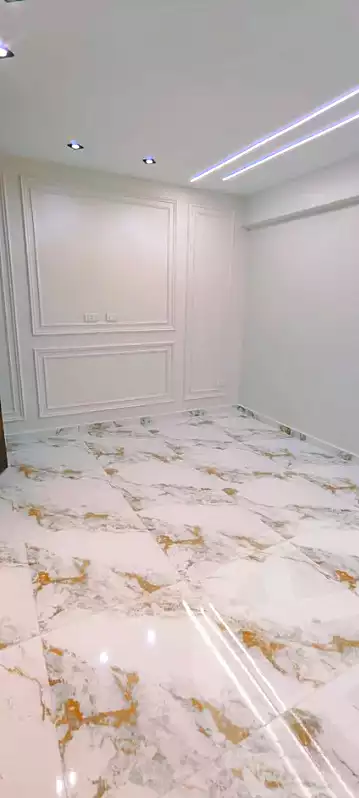 https://aqarmap.com.eg/en/listing/6883265-for-sale-alexandria-al-agamy-el-hanouvel-kasr-al-quiri-st-1