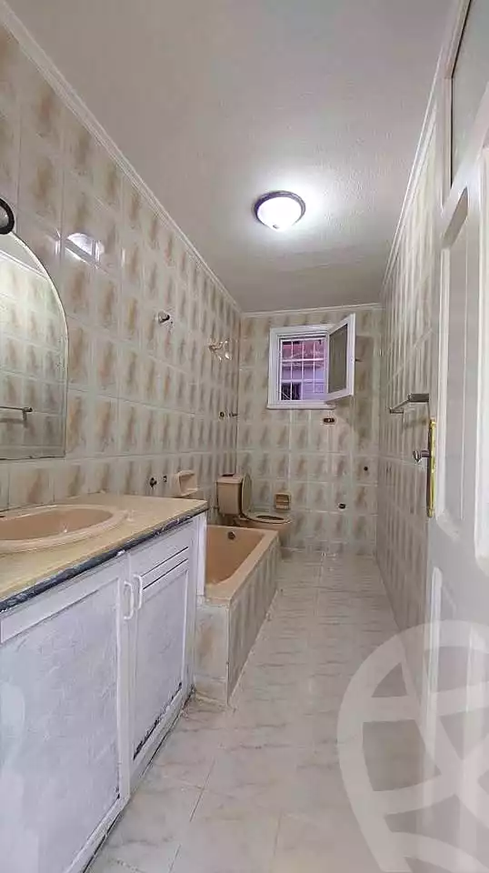 https://aqarmap.com.eg/en/listing/6883353-for-sale-alexandria-al-agamy-shataa-el-nakheel